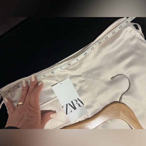 Zara cargo style skirt NWT’s size medium - Picture 5 of 8